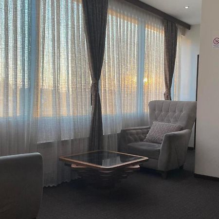 Hotel Emka Tetovo Buitenkant foto