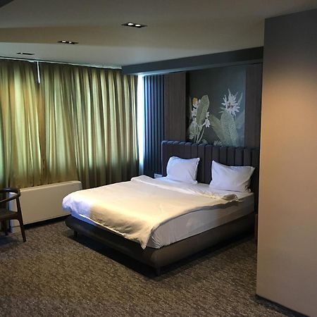 Hotel Emka Tetovo Buitenkant foto