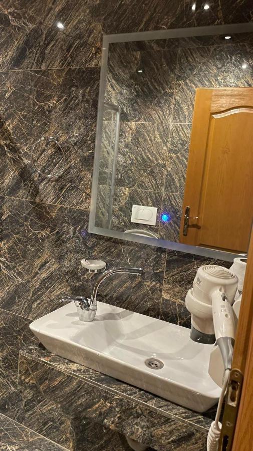 Hotel Emka Tetovo Buitenkant foto