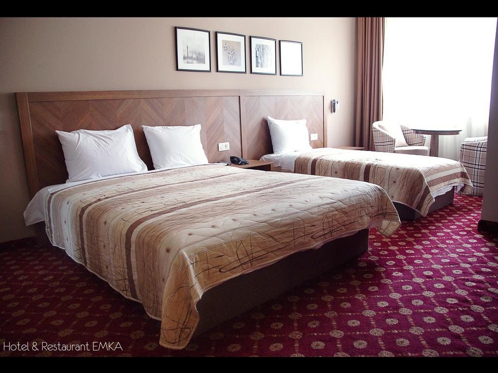 Hotel Emka Tetovo Buitenkant foto